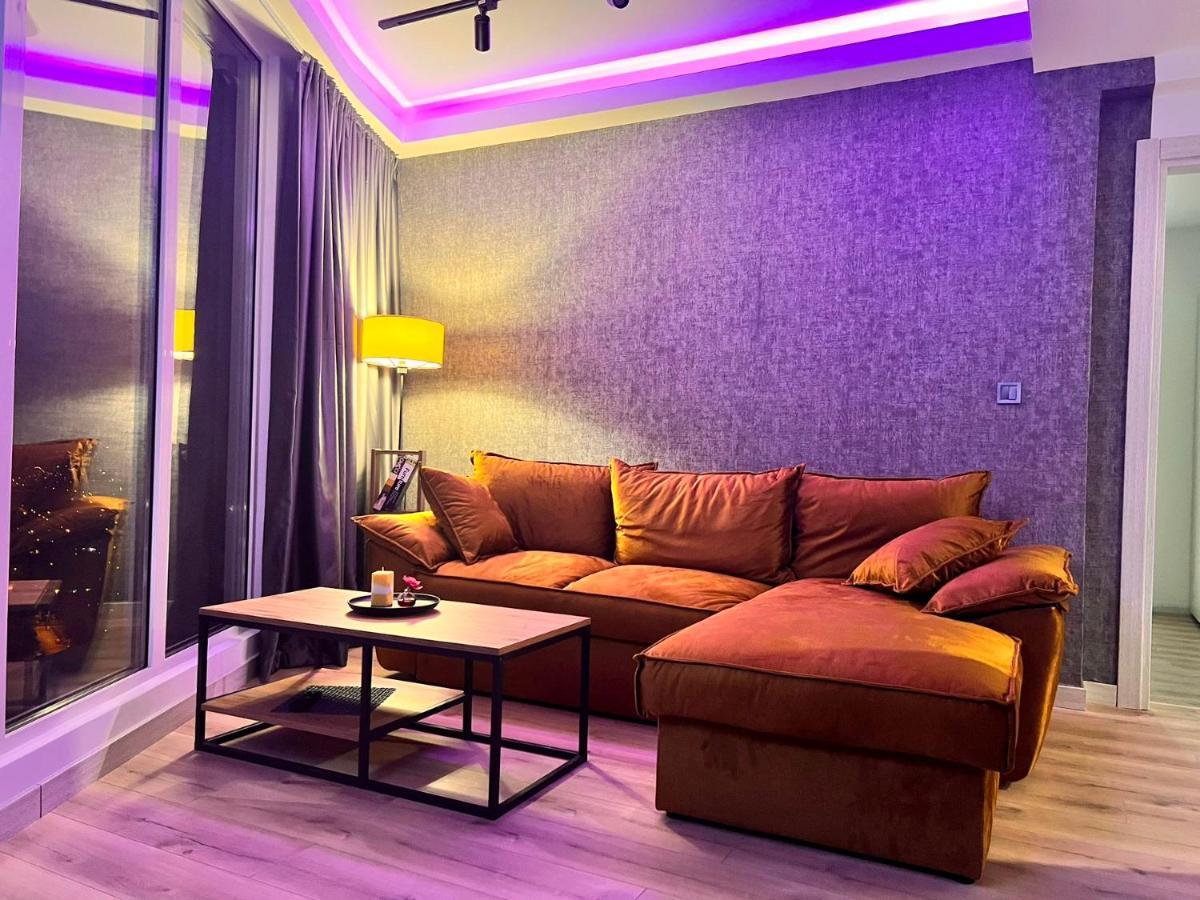 Alfred Sky Smart Apartment 29Th Spa Included Skopje Exteriör bild