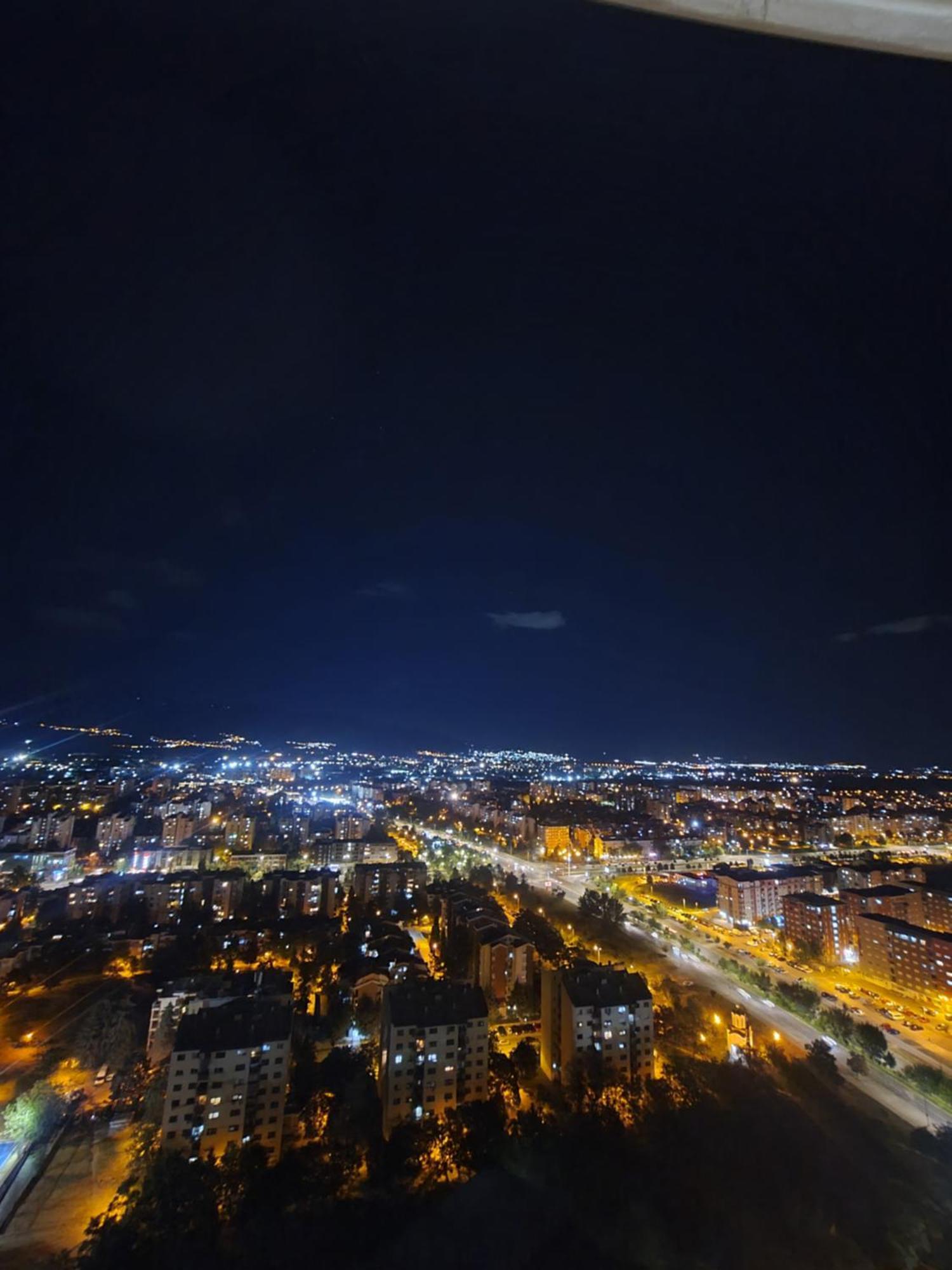 Alfred Sky Smart Apartment 29Th Spa Included Skopje Exteriör bild