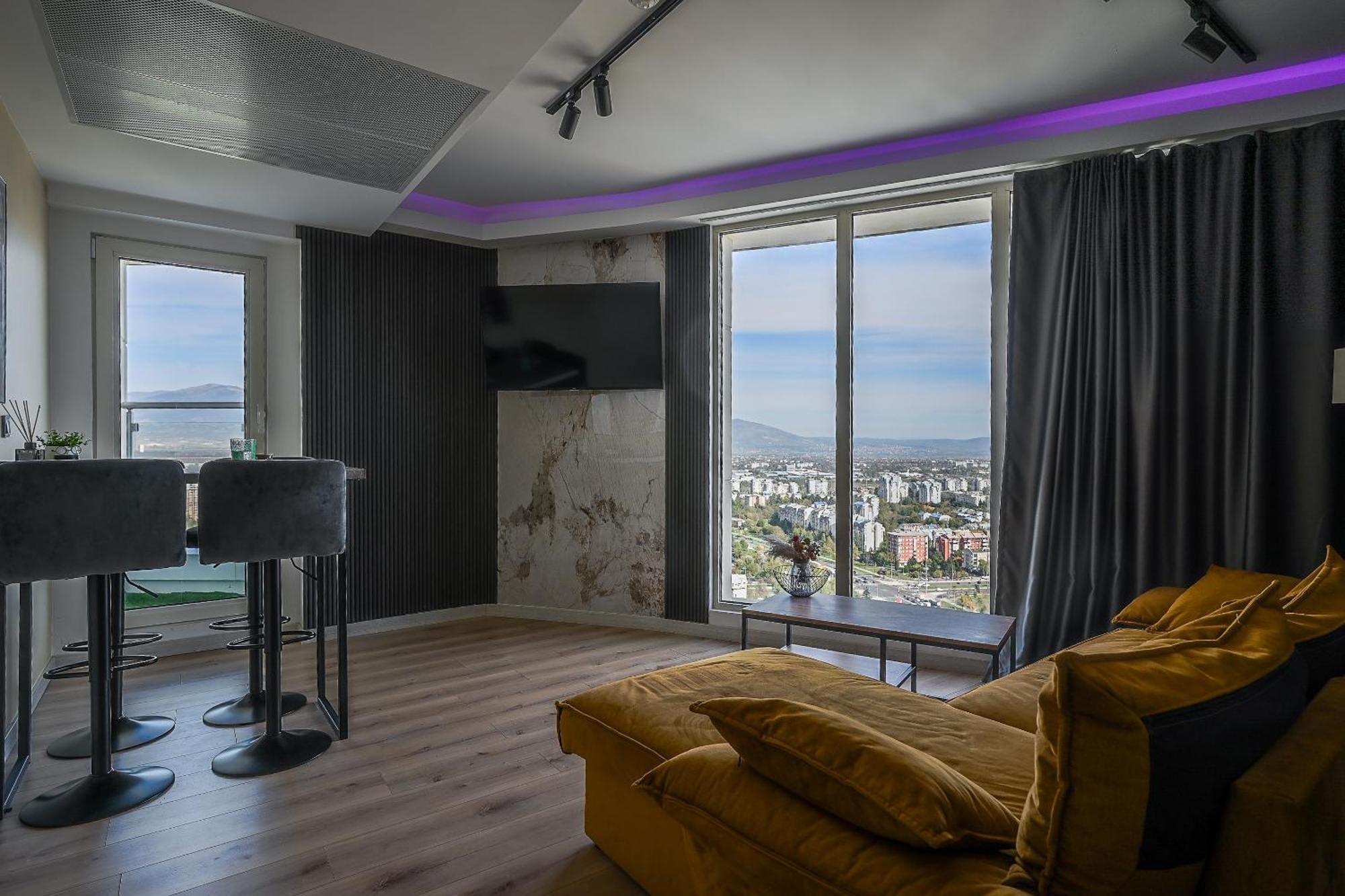 Alfred Sky Smart Apartment 29Th Spa Included Skopje Exteriör bild